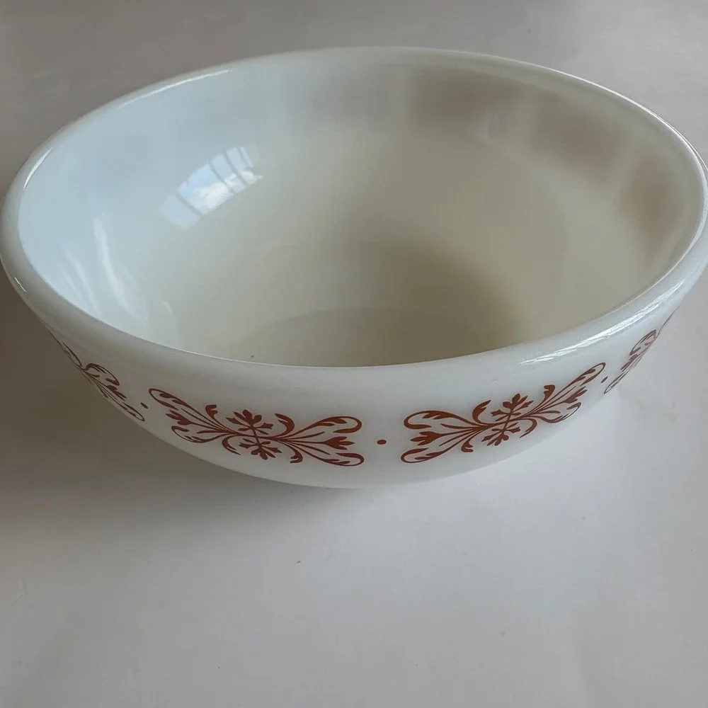 Vintage Pyrex Tableware Copper Filigree Milk Glass Bowl 705-17 Brown Scroll 5.75